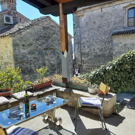 Отель Casa Gaia Hum Экстерьер фото